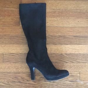 super chic knee high heeled boots BARELY WORN